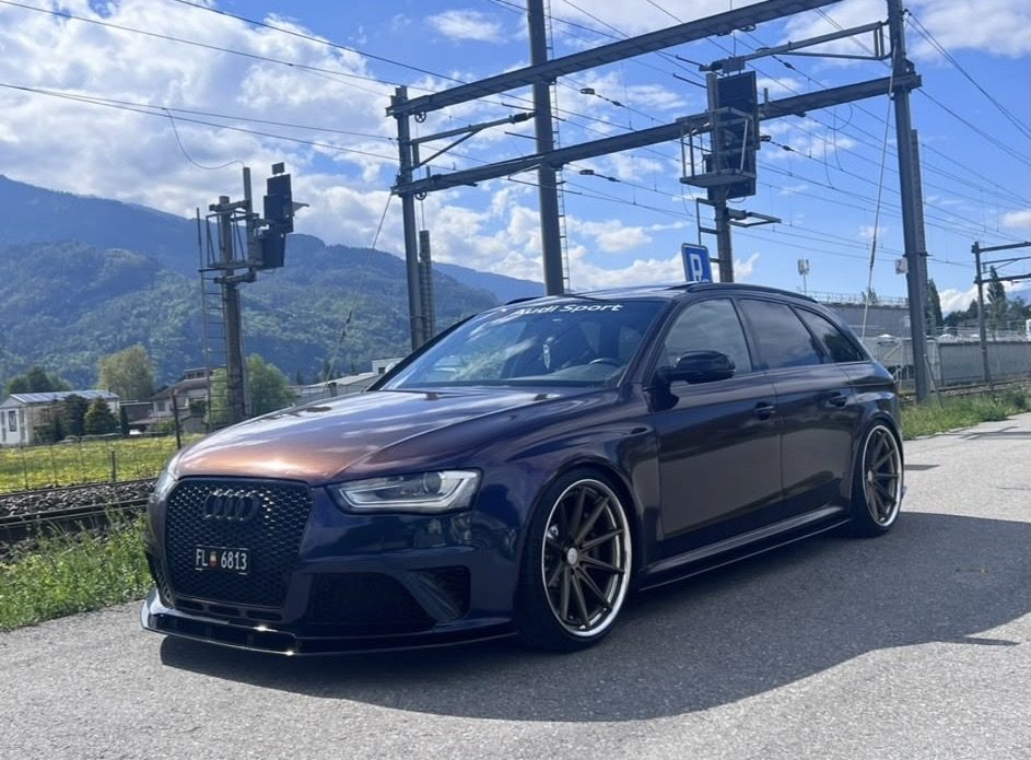 Audi RS Swiss Team photo